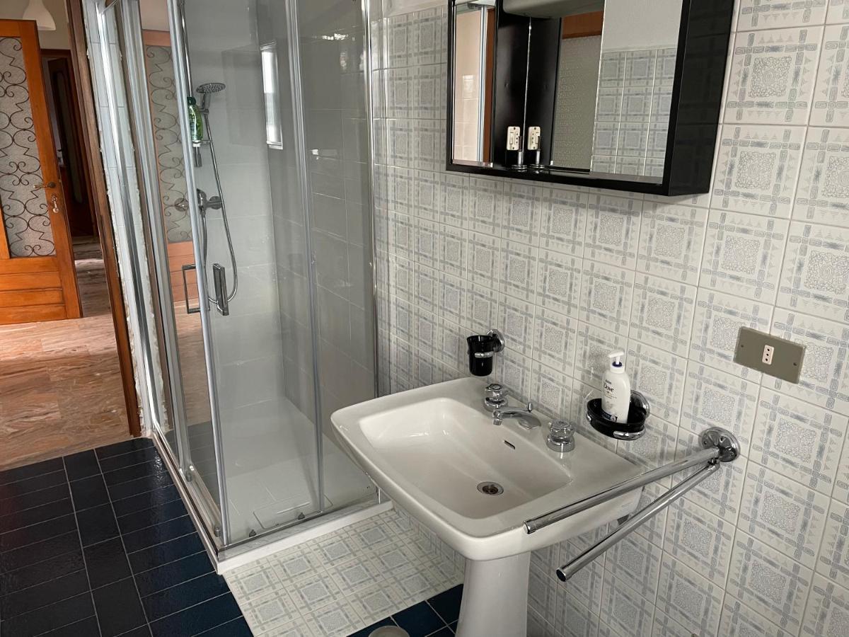 Casa Margherita ペッラ エクステリア 写真